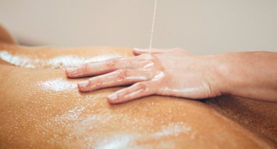 Handentspannung massage mit Sperma geschluckt!